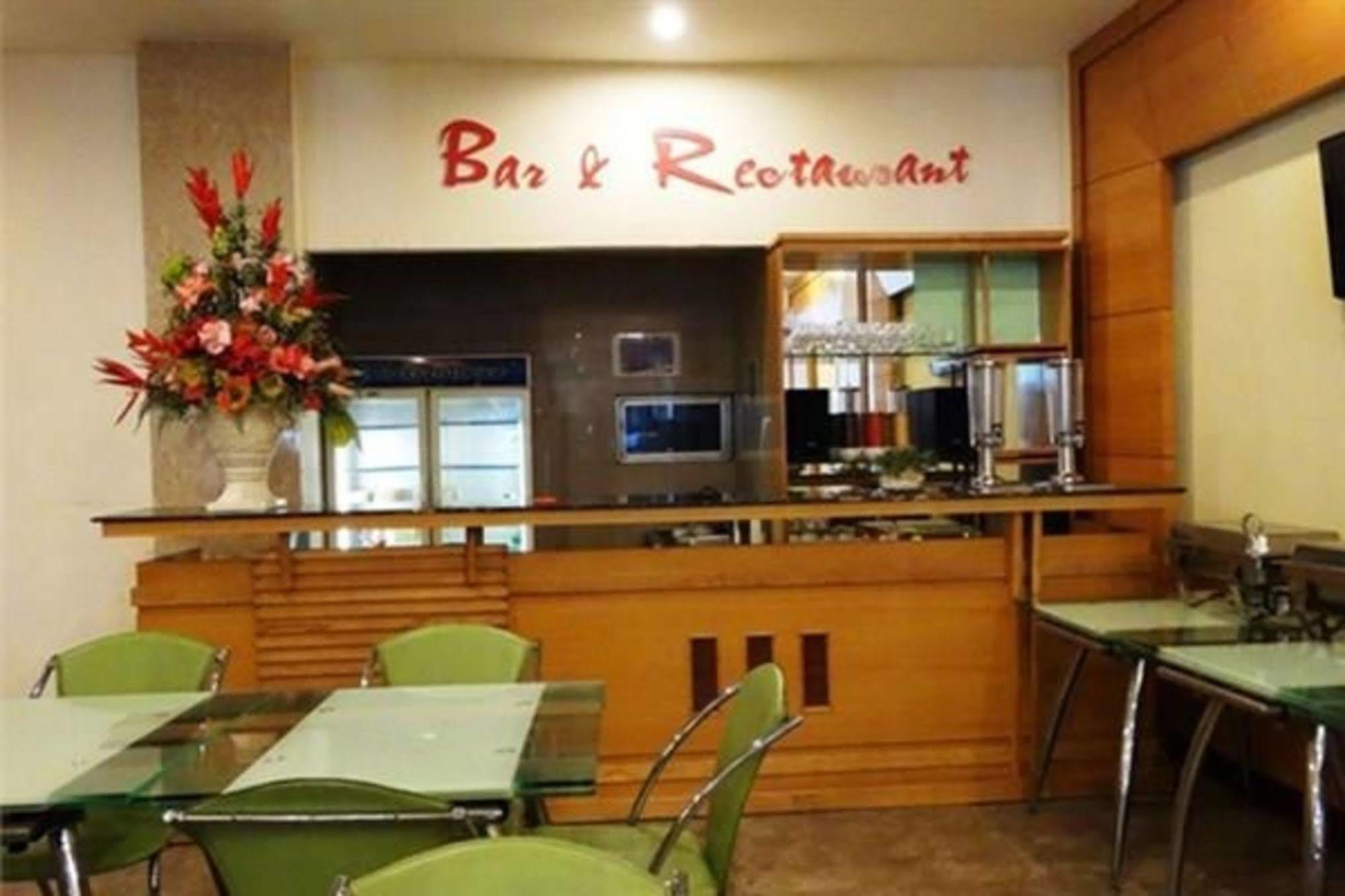 Lien Thanh Hotel Ho Chi Minh City Bagian luar foto