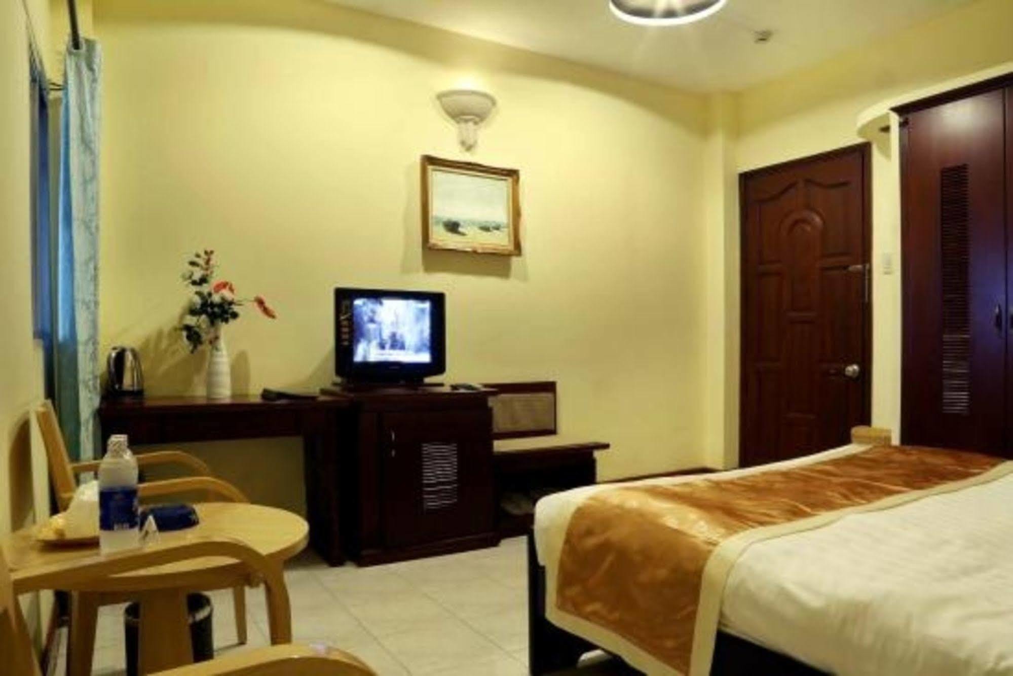 Lien Thanh Hotel Ho Chi Minh City Bagian luar foto