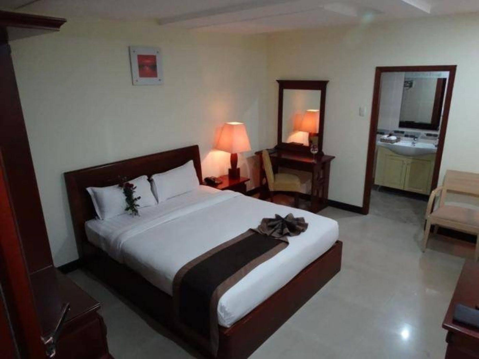 Lien Thanh Hotel Ho Chi Minh City Bagian luar foto